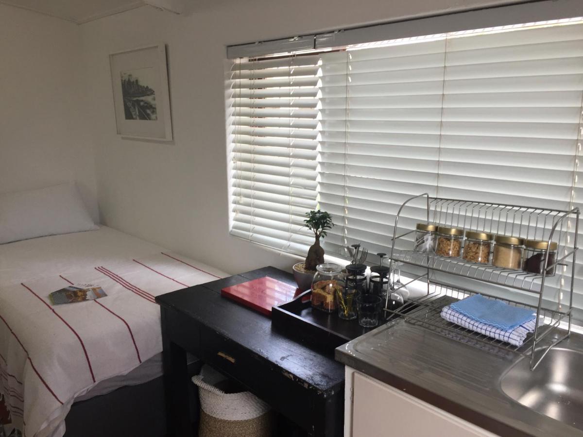 Just A Bed Apartment Stellenbosch Bagian luar foto